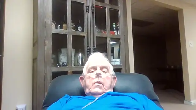 Snapshot of bootlegmanz chatting on November 26, 2025, 4:12 am bootlegmanz online show from November 26, 2025, 4:12 am