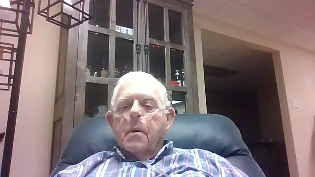 Snapshot of bootlegmanz chatting on November 22, 2025, 2:32 am bootlegmanz online show from November 22, 2025, 2:32 am