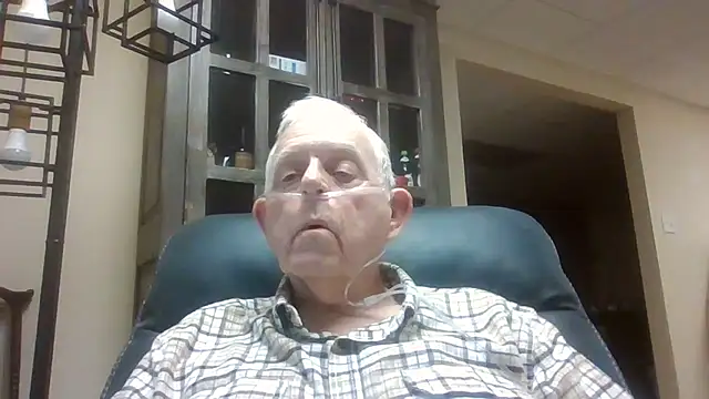 Snapshot of bootlegmanz chatting on October 22, 2025, 7:13 pm bootlegmanz online show from October 22, 2025, 7:13 pm