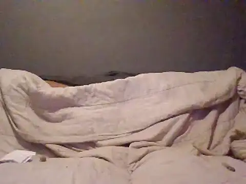 Snapshot of SmallGoodNutts chatting on February 4, 2025, 5:55 pm SmallGoodNutts online show from February 4, 2025, 5:55 pm