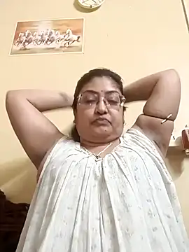 Snapshot of LAVERNIYA_ chatting on January 17, 2025, 11:17 am LAVERNIYA  online show from January 17, 2025, 11:17 am