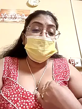 Snapshot of LAVERNIYA_ chatting on January 18, 2025, 9:45 am LAVERNIYA  online show from January 18, 2025, 9:45 am