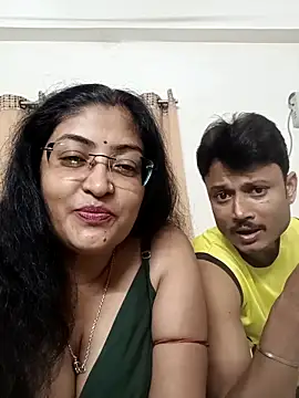 Snapshot of LAVERNIYA_ chatting on September 18, 2025, 11:46 am LAVERNIYA  online show from September 18, 2025, 11:46 am