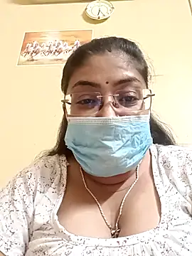 Snapshot of LAVERNIYA_ chatting on March 18, 2025, 1:01 pm LAVERNIYA  online show from March 18, 2025, 1:01 pm