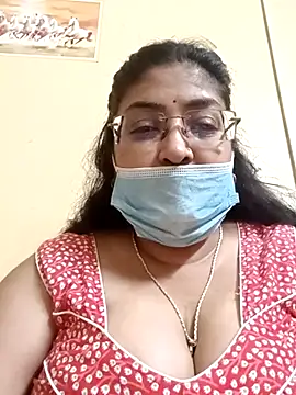 Snapshot of LAVERNIYA_ chatting on March 2, 2025, 2:58 pm LAVERNIYA  online show from March 2, 2025, 2:58 pm
