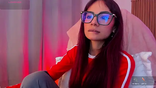 Snapshot of sophiecherry_ chatting on November 7, 2025, 10:13 pm sophiecherry online show from November 7, 2025, 10:13 pm