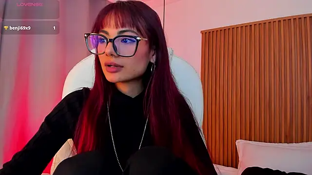 Snapshot of sophiecherry_ chatting on November 23, 2025, 9:25 pm sophiecherry online show from November 23, 2025, 9:25 pm