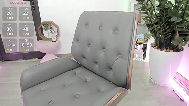 Snapshot of Zem-Fortunately chatting on February 13, 2026, 3:50 am Zem-Fortunately online show from February 13, 2026, 3:50 am