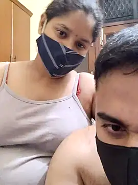 IND COUPLE1 online show from February 26, 2025, 10:04 pm