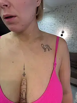 Snapshot of Charming_Daphny chatting on November 23, 2025, 5:50 am Charming Daphny online show from November 23, 2025, 5:50 am