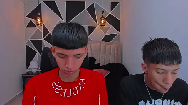 Snapshot of Juan_Nd_Steven chatting on November 13, 2025, 4:05 am Juan Nd Steven online show from November 13, 2025, 4:05 am