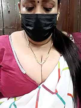 Snapshot of ashikaa_r chatting on March 21, 2025, 2:40 pm ashikaa r online show from March 21, 2025, 2:40 pm