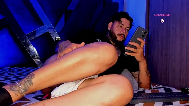 yeikoe1 online show from February 17, 2026, 1:19 pm