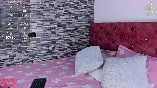 skyhotgirll online show from November 28, 2025, 7:25 pm