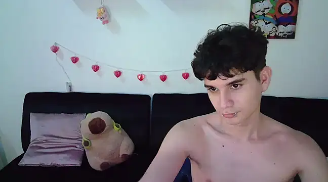 Snapshot of AndrewAnndCherry chatting on February 14, 2025, 2:50 am AndrewAnndCherry online show from February 14, 2025, 2:50 am