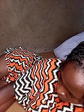 pretty prickle online show from November 1, 2025, 9:25 am