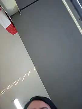 luisa16xxx online show from December 3, 2025, 10:53 pm