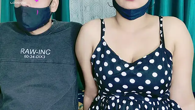 Snapshot of RupaliDixit chatting on November 8, 2025, 4:43 pm RupaliDixit online show from November 8, 2025, 4:43 pm