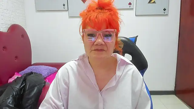 Salomeediaz  online show from June 2, 2026, 8:42 pm