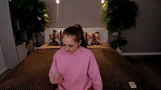 Snapshot of PamelaXX_ chatting on November 25, 2025, 9:37 pm PamelaXX online show from November 25, 2025, 9:37 pm