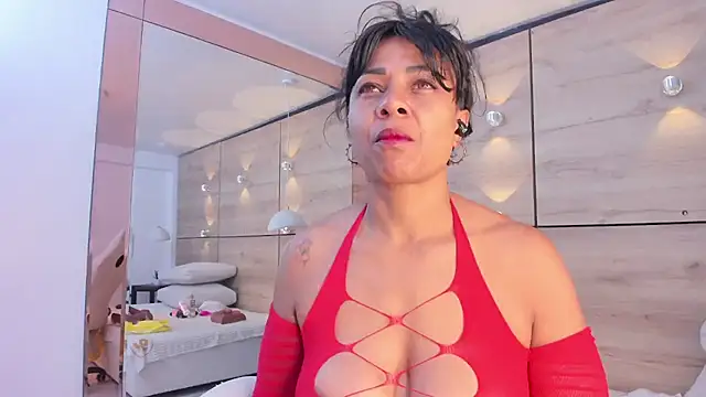 Snapshot of martina_touss chatting on November 1, 2025, 11:59 am martina touss online show from November 1, 2025, 11:59 am