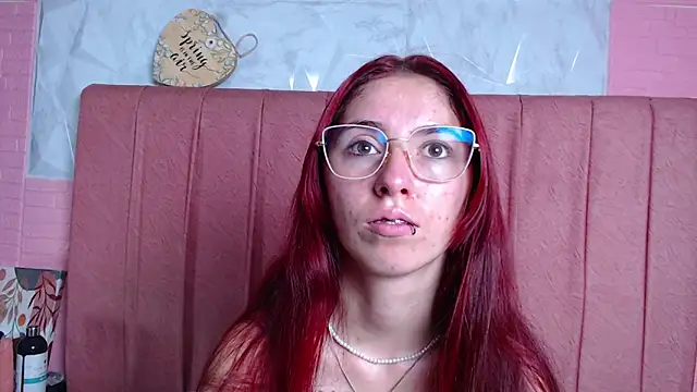 mildre303av online show from October 26, 2025, 7:58 pm