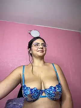 Snapshot of karol_9 chatting on March 23, 2025, 3:10 am karol 9 online show from March 23, 2025, 3:10 am