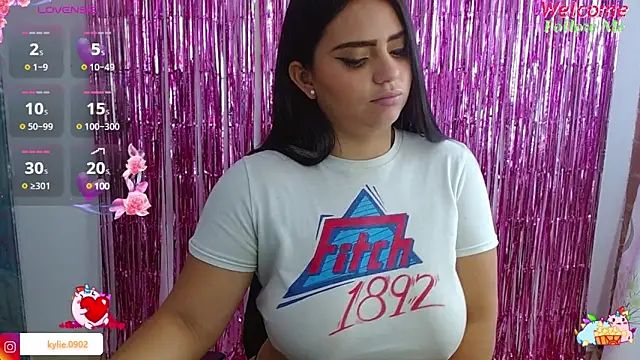 Snapshot of karol_9 chatting on January 5, 2025, 4:36 am karol 9 online show from January 5, 2025, 4:36 am