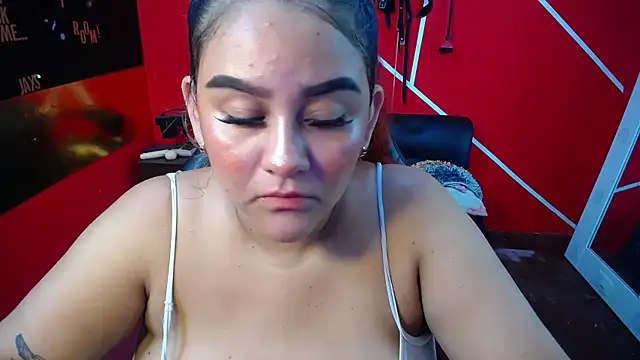 Snapshot of loly_bigbooty4u chatting on January 19, 2026, 4:38 am loly bigbooty4u online show from January 19, 2026, 4:38 am