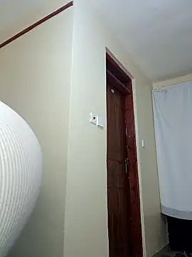 suckmyboobs12  online show from December 14, 2025, 4:56 pm