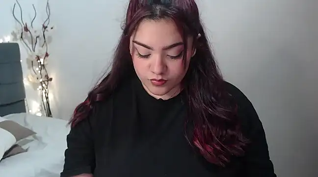 Snapshot of KathyGonzalez chatting on February 5, 2025, 5:09 pm KathyGonzalez online show from February 5, 2025, 5:09 pm