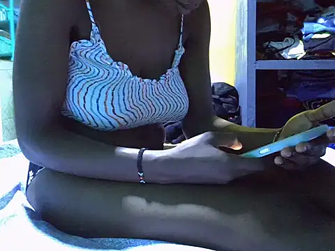 Lutyie online show from November 28, 2025, 2:28 pm