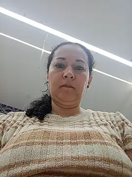 luisa curli online show from May 15, 2026, 11:14 pm