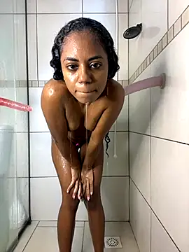 LorenaSirena online show from October 24, 2025, 5:56 pm