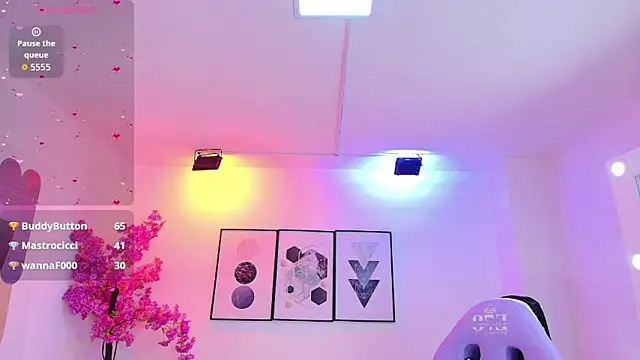 Snapshot of Tamara_slimx chatting on November 9, 2025, 10:52 am Tamara slimx online show from November 9, 2025, 10:52 am