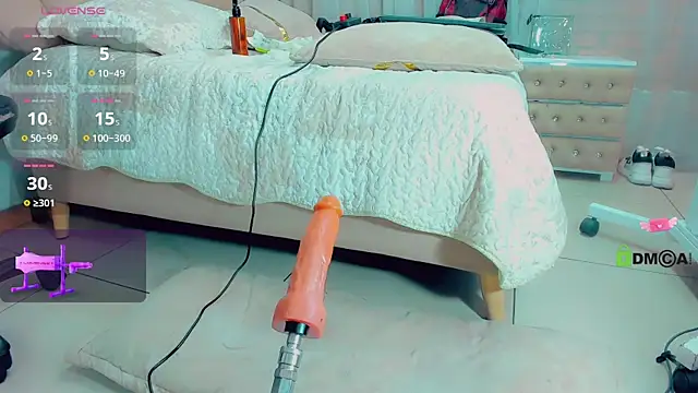 Snapshot of EmilyySaenz chatting on September 16, 2025, 4:41 pm EmilyySaenz online show from September 16, 2025, 4:41 pm