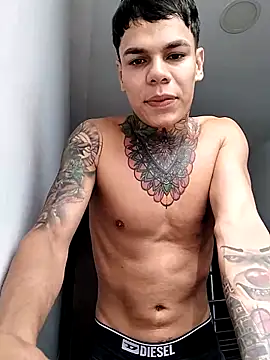 Jordyrodriiguez online show from September 30, 2025, 1:28 pm