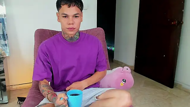 Jordyrodriiguez online show from October 22, 2025, 1:10 pm