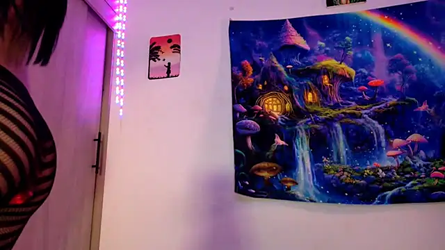 CatrinaRossi online show from November 7, 2025, 10:57 pm