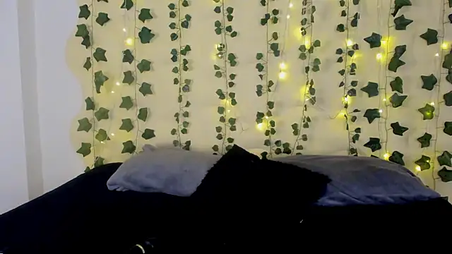 Natasha Nasty2 online show from February 4, 2025, 10:55 pm