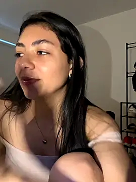 Snapshot of Liissa_cute_ chatting on December 13, 2025, 8:04 pm Liissa cute online show from December 13, 2025, 8:04 pm