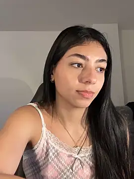 Snapshot of Liissa_cute_ chatting on October 27, 2025, 7:15 pm Liissa cute online show from October 27, 2025, 7:15 pm