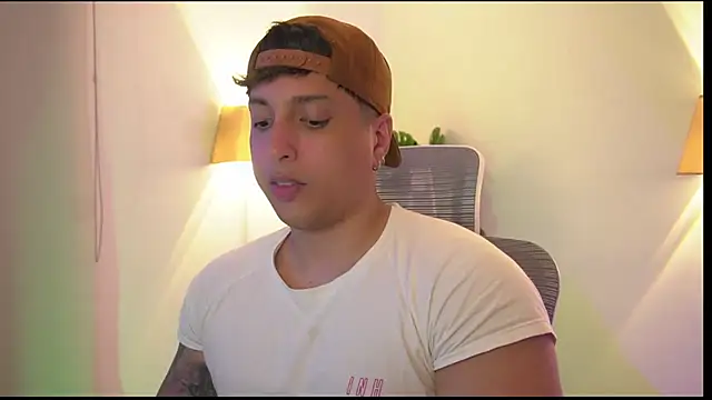 Snapshot of appolo_allen chatting on November 20, 2025, 2:45 am appolo allen online show from November 20, 2025, 2:45 am