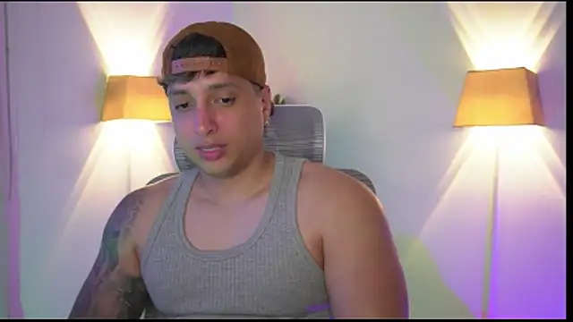 Snapshot of appolo_allen chatting on November 18, 2025, 3:43 am appolo allen online show from November 18, 2025, 3:43 am