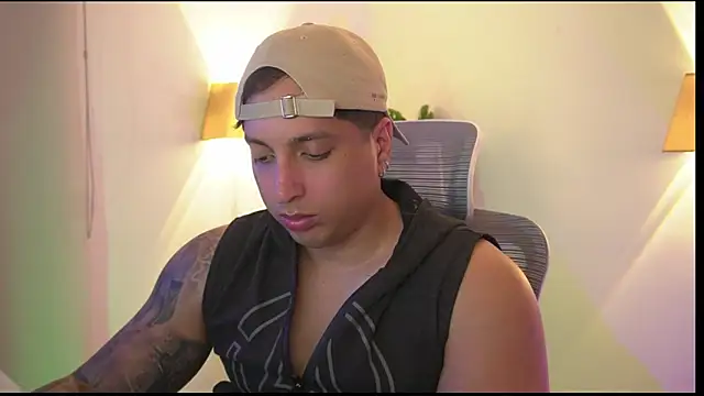 Snapshot of appolo_allen chatting on November 21, 2025, 2:21 am appolo allen online show from November 21, 2025, 2:21 am