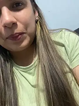 Snapshot of Nathaly00_ chatting on December 4, 2025, 11:04 pm Nathaly00 online show from December 4, 2025, 11:04 pm