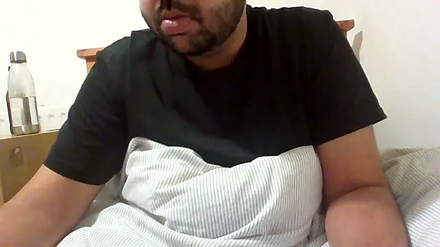 Snapshot of whoreboi98 chatting on April 11, 2026, 9:40 pm whoreboi98 online show from April 11, 2026, 9:40 pm