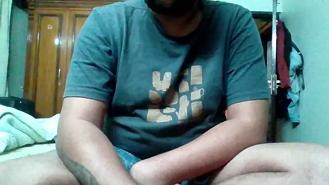 Snapshot of whoreboi98 chatting on January 5, 2025, 8:42 pm whoreboi98 online show from January 5, 2025, 8:42 pm