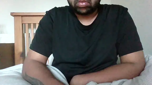 Snapshot of whoreboi98 chatting on April 12, 2026, 6:44 pm whoreboi98 online show from April 12, 2026, 6:44 pm