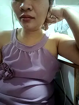 Snapshot of _Mira_69_ chatting on October 17, 2025, 12:51 pm Mira 69 online show from October 17, 2025, 12:51 pm